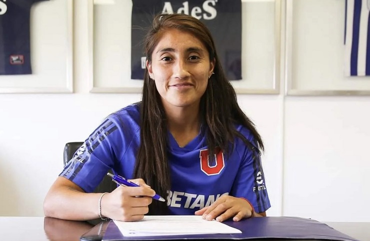 Futbolista Yessenia Huenteo sufre violento portonazo en Macul: 