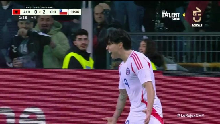 Víctor Dávila selló la goleada de La Roja ante Albania con notable gol