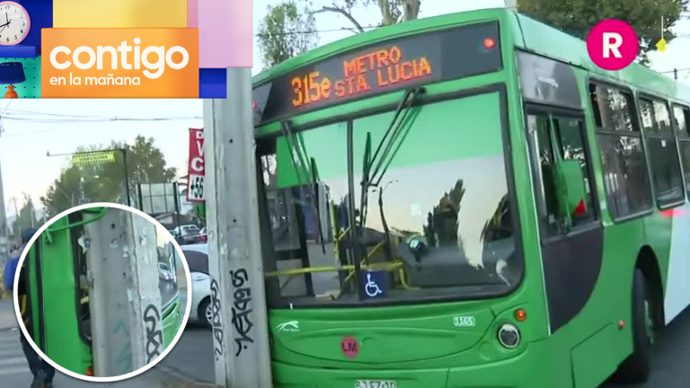 Micro quedó atrapada: Problema técnico la dejó cruzada en plena calle