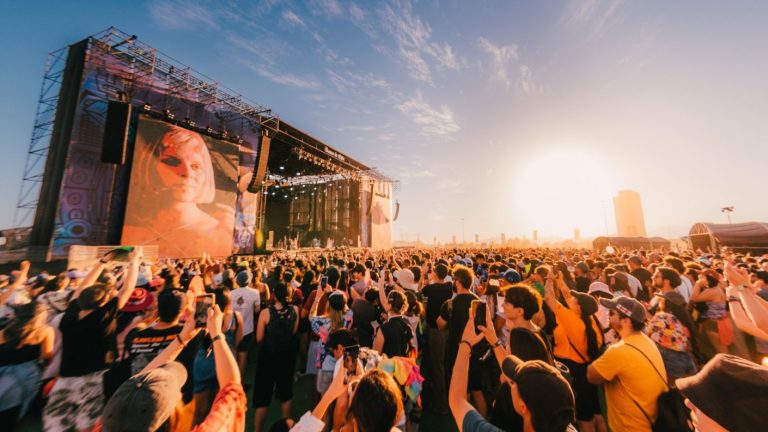 Lollapalooza Chile 2024: ¿Qué artistas se presentan el domingo 17 de marzo?