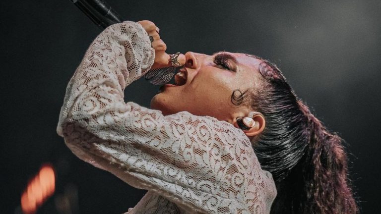 ¿Quién es Aura BAE y cuándo se presentará en el Lollapalooza Chile 2024?