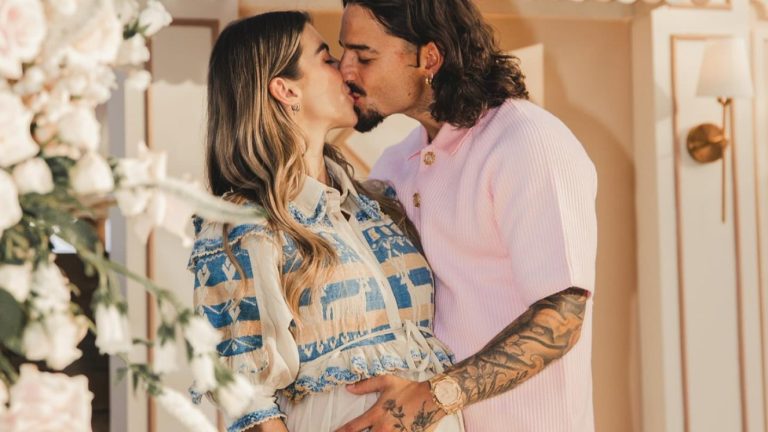 ¡Ya nació! Maluma compartió las primeras fotografías de su hija París