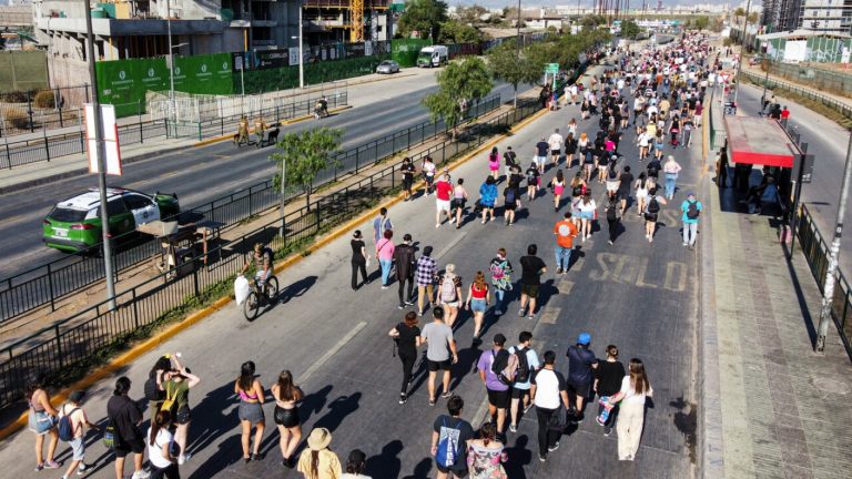 Lollapalooza 2024: ¿Cómo llegar al Parque Bicentenario en micro?