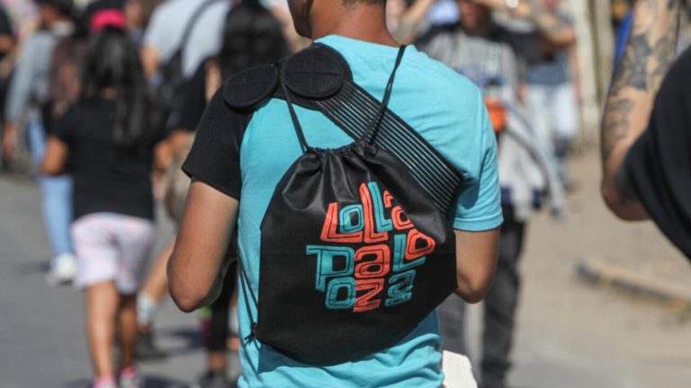 Merch de Lollapalooza 2024: ¿Dónde estarán y qué se puede comprar?