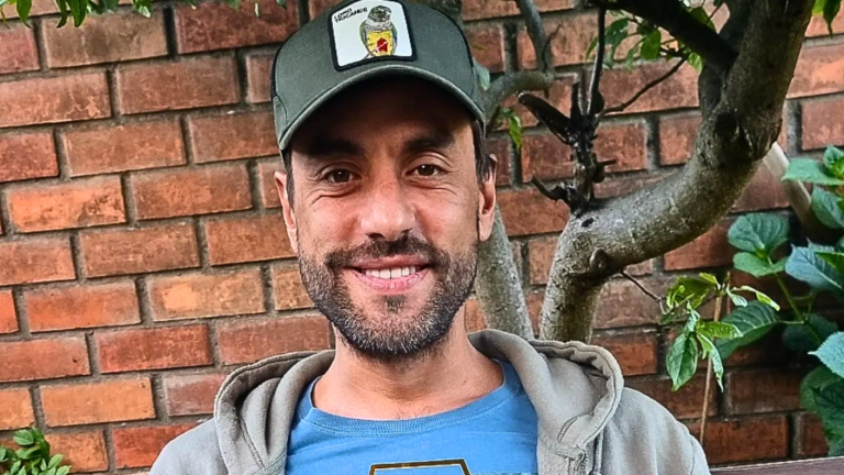 Actor Álvaro Gómez da el salto a la política: Reúne firmas para postularse como alcalde