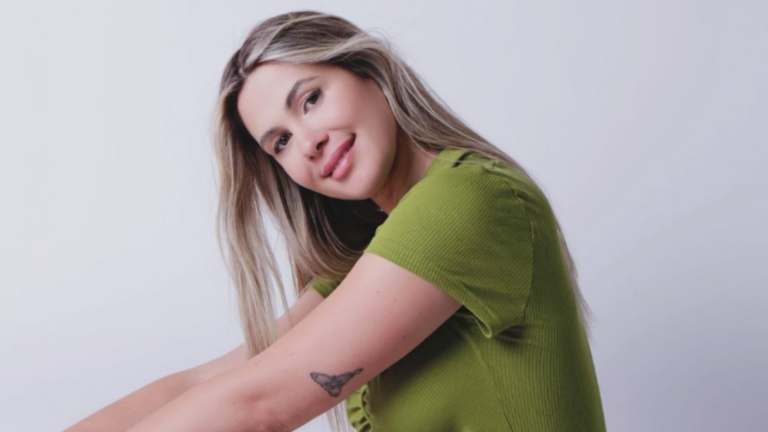 ¡Mira cuánto ha crecido! Hija de Laura Prieto cumplió 18 años y se graduó del colegio