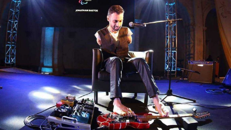 ¿Quién es Johnatha Bastos? El increíble guitarrista que nació sin brazos y deslumbró en Got Talent Chile