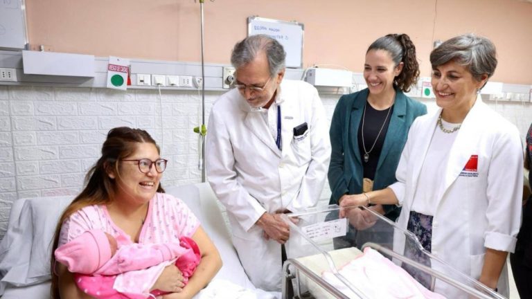Conoce la fecha en que menores de 6 meses podrán ser vacunados contra el virus sincicial