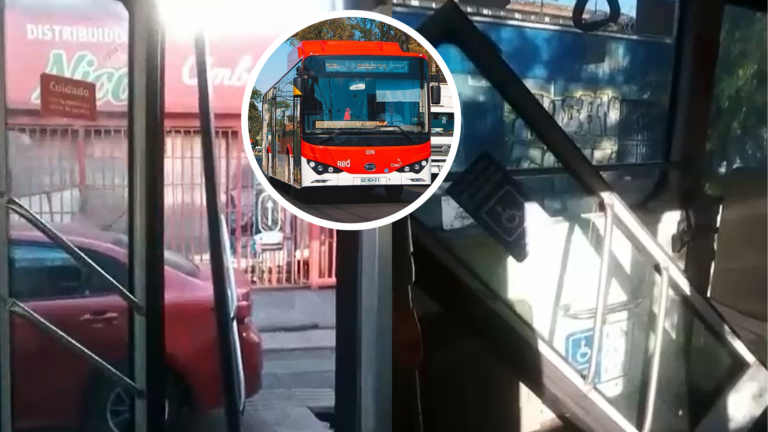 Pasajeros denuncian bus RED en mal estado: Circulaba con una de sus puertas a punto de caer