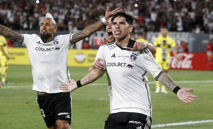 Las penas del fútbol: Colo Colo batió a Sportivo Trinidense y jugará la fase de grupos de la Libertadores