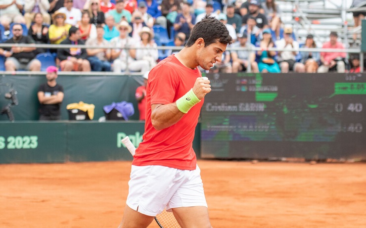 Cristian Garín mete otra enorme victoria y se instala en semifinales del ATP 250 de Estoril