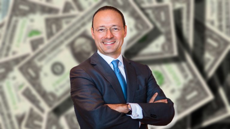 Nació en EEUU y vive en Hong Kong: Quién es Jean Salata, el segundo chileno más rico del mundo