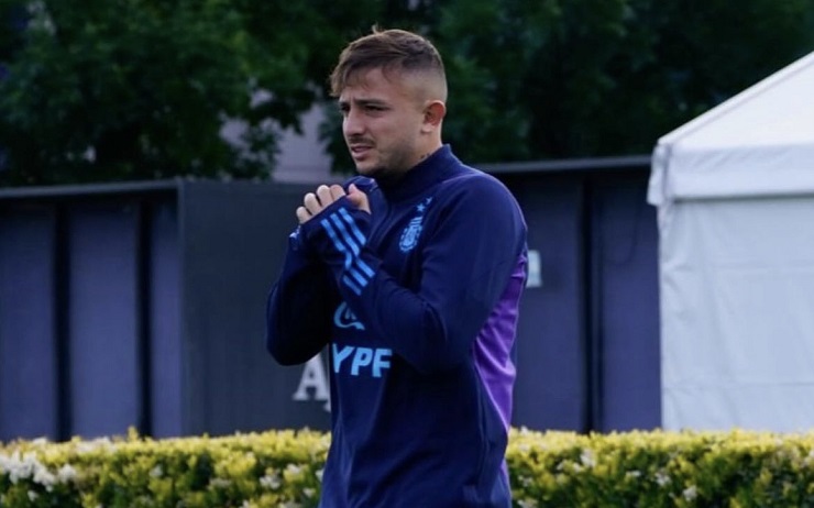 Futbolista Pablo Maffeo debió cerrar red social ante lluvia de amenazas e insultos