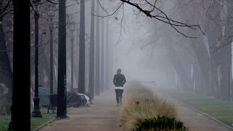 Anuncian bajas temperaturas y lluvias: Revisa cómo estará el tiempo en la RM