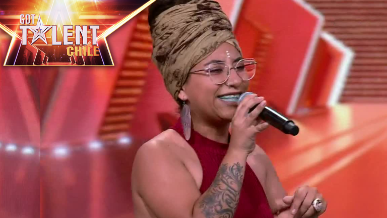 Constanza Valenzuela | Cantante fanática de 