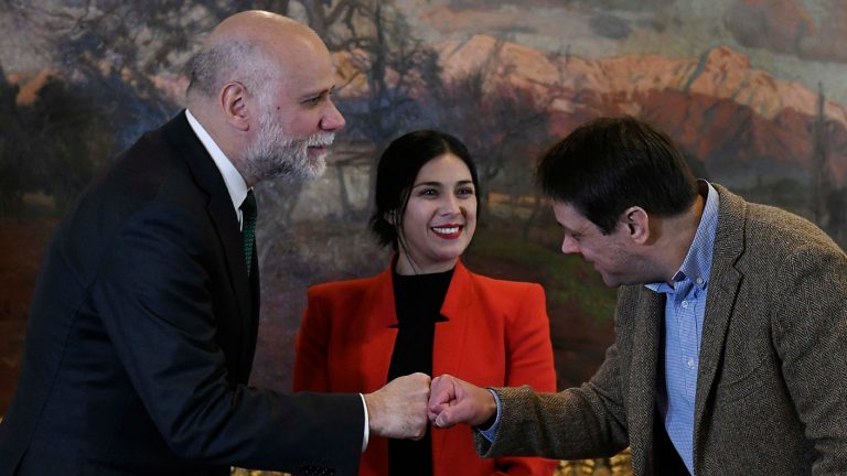 Gaspar Rivas aseguró que fue el ministro Elizalde quien le ofreció la vicepresidencia de la Cámara