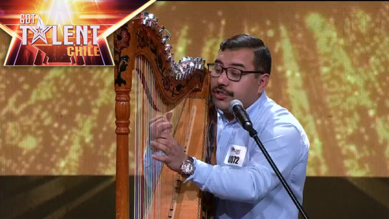 Juan Torres | Artista dedicado al arpa | Casting