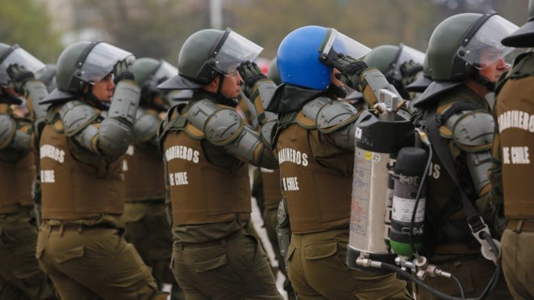 Senadores UDI presentan ley de amnistía para carabineros y militares formalizados por estallido social