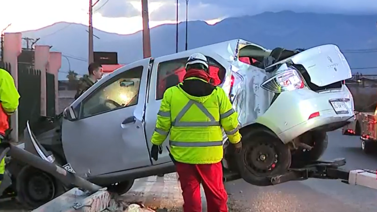 ¡Insólito! Conductor fue asaltado por personas que fingieron ayudarlo tras chocar en Lo Espejo
