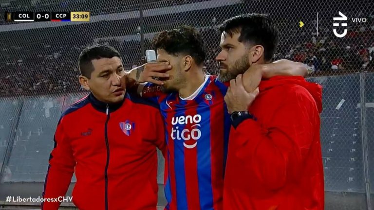 No lo podía creer: Así se retiró Bruno Valdez tras grave lesión en duelo de Colo Colo vs Cerro Porteño
