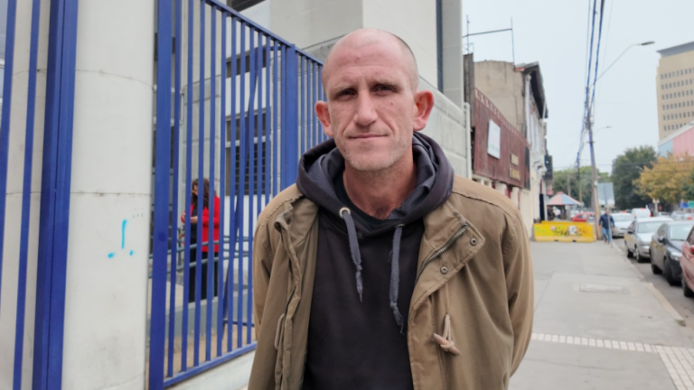 Trabajadores del Cementerio de Valpo acusan trato 