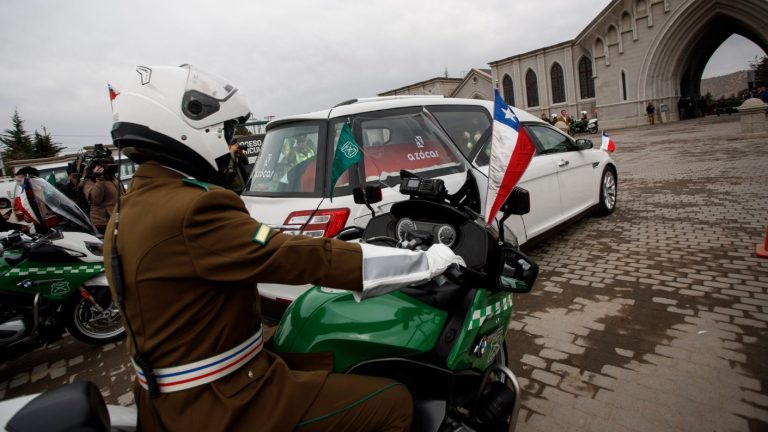 Así fue el emotivo último adiós al teniente de Carabineros Emmanuel Sánchez