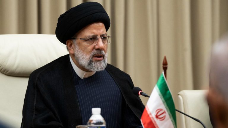 Tras lanzar drones a Israel: Líder supremo de Irán anuncia que régimen sionista 