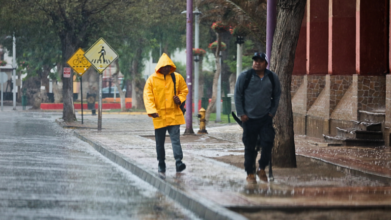 ¿Lloverá este martes 16 en Santiago? Revisa el pronóstico del tiempo en Chile