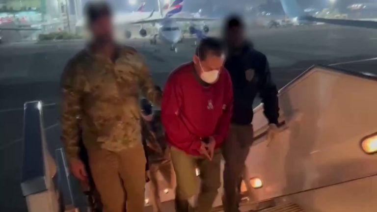 PDI entregó al FBI a ciudadano colombiano que secuestró a dos soldados en EEUU