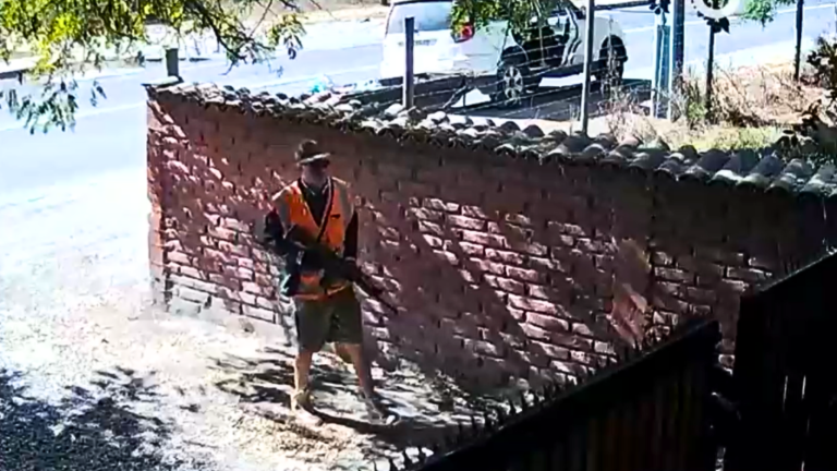 Lo amenazó con un fúsil: Asaltante alarmó tras 