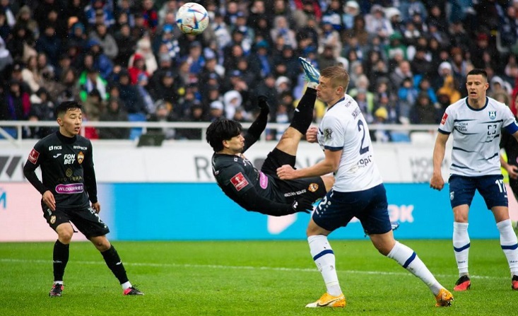 De qué planeta viniste: Víctor Dávila brilla en Rusia con espectacular golazo de chilena