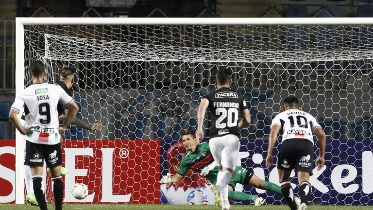 Sorpresa en la Copa Libertadores: Bolívar aplastó 4-0 a Palestino en Rancagua