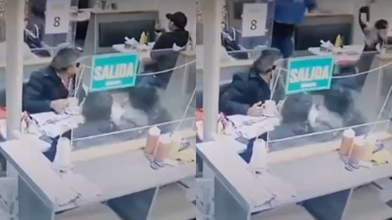 Tenía mayo casera: Clienta se enfureció con comensal que insultó a garzones y le tiró un completo XL