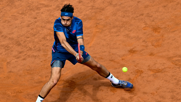 ¡Intratable! Alejandro Tabilo derrotó a Zhizhen y avanzó a la semifinal de Master 1000 de Roma