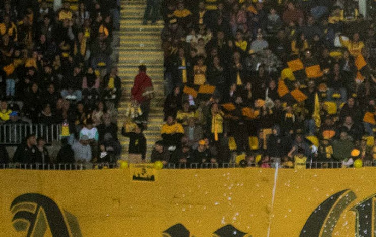 Hinchas de Coquimbo fueron detenidos en Argentina: Habrían lanzado al río a hombre en situación de calle