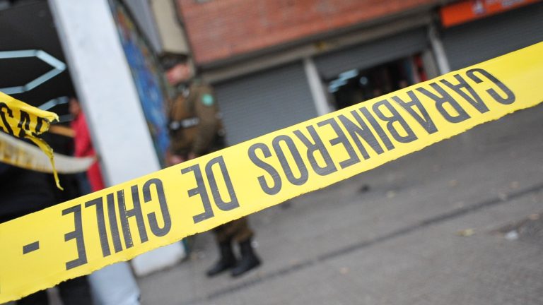 Prisión preventiva para cinco de los 12 ex carabineros detenidos por reiterados delitos en Barrio Meiggs