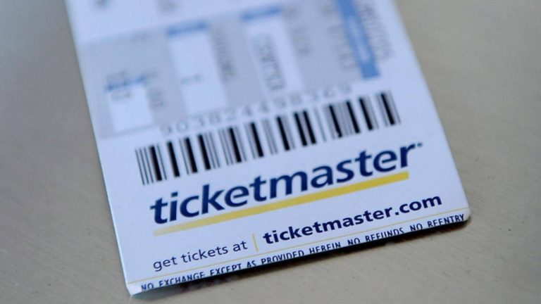 ¿Afecta a los clientes en Chile? Aseguran que Ticketmaster fue hackeada con robo de datos a 500 millones de personas