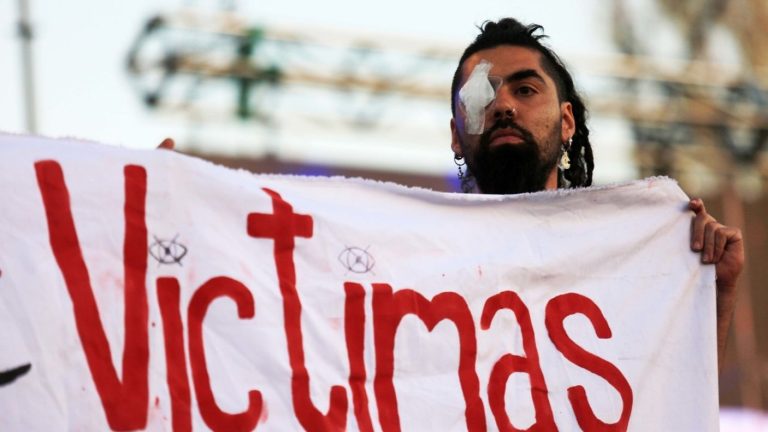 CF8M y víctimas de trauma ocular rechazan postergación de formalización del general Yáñez