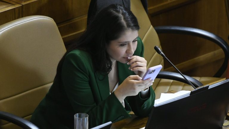 Diputada Veloso realizó polémica intervención en el Congreso: Mencionó a “perro matapacos” y a Augusto Pinochet