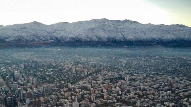Completamente blanca: Así amaneció la Cordillera de Los Andes tras la nieve
