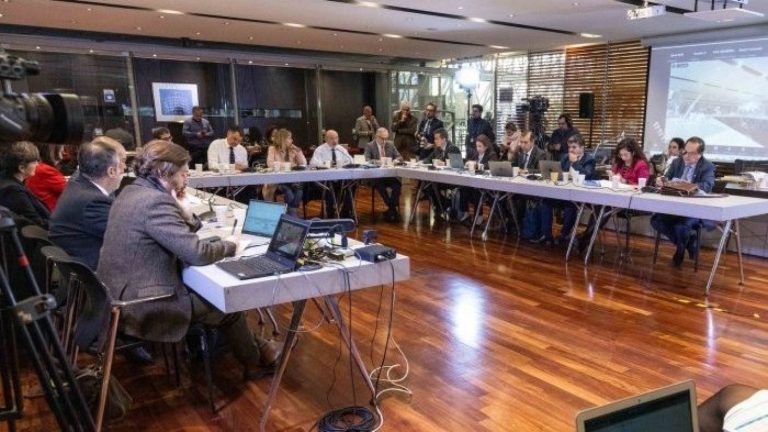 Ley corta de Isapres: Comisión Mixta aprueba indicaciones e informe se votará en el Senado