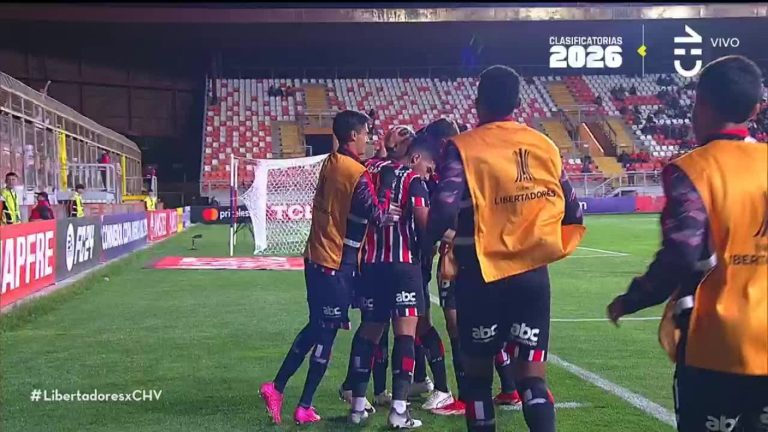 ¡Falló la defensa de Cobresal! Sao Paulo reaccionó rápido y empató con gran gol