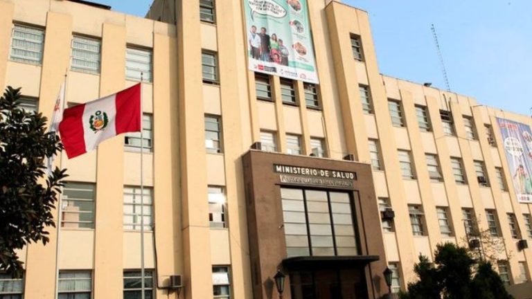 Polémica en Perú por decreto que clasifica la transexualidad como “problema de salud mental”