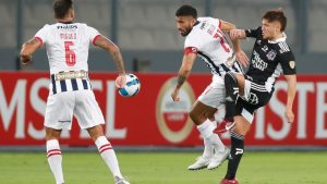 Puntos que costaron caro: Así fue la última visita de Colo Colo a Perú por Copa Libertadores