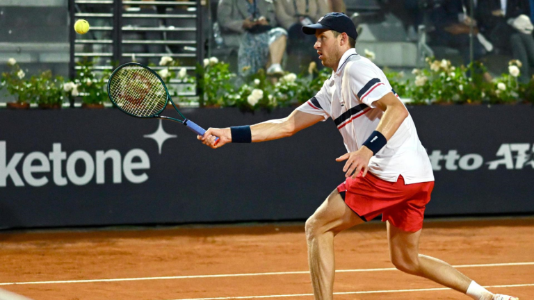 Sólo aplausos: Nicolás Jarry no pudo ante Alexander Zverev y cayó en la final del Masters de Roma