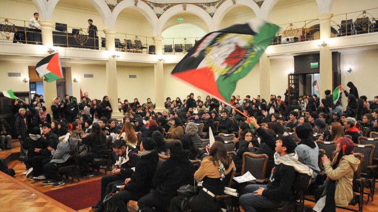 Facultad de Filosofía de la U. de Chile puso fin a convenio con Universidad Hebrea de Jerusalén