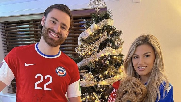 Suenan las campanas: Ben Brereton y Kimberley Abbott anunciaron su compromiso