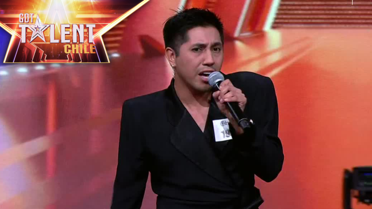 Bryan Marchant | Cantante y mesero | Casting