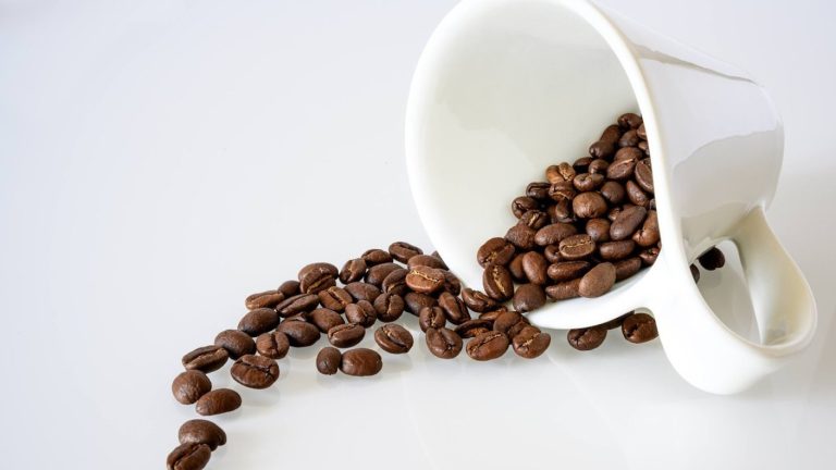 Sernac advierte falsificación de reconocida marca de café: Así puedes reconocer el producto