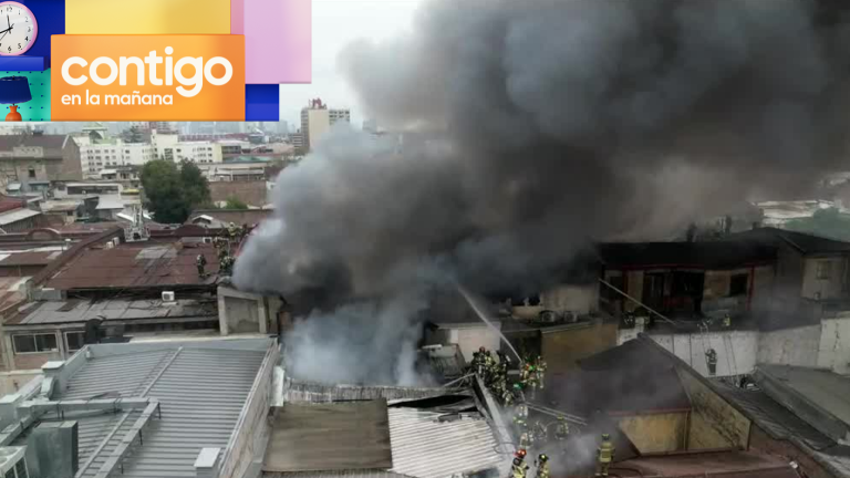 Gigantesco incendio en Barrio Brasil obliga a evacuar universidad y clínica